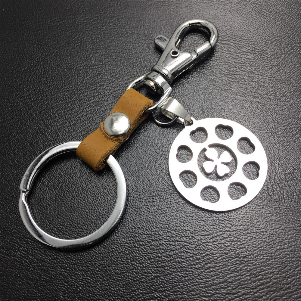 Four-leaf lucky flower titanium steel jewelry stainless steel luggage pendant leather key chain waist hanging couple gift bag listing
