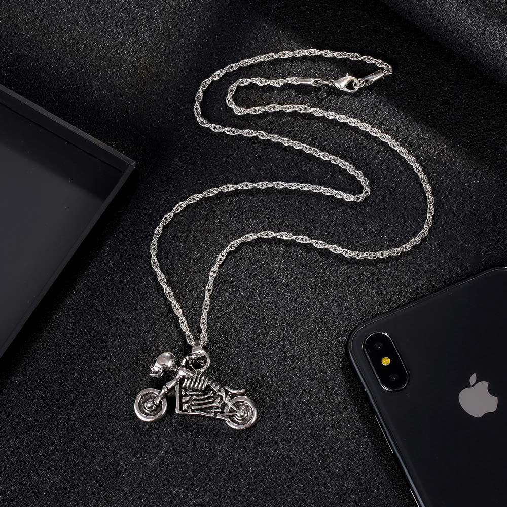 Personalized Hip-hop Necklace Accessories Trendy Men's Night Motorcycle HIPHOP Skull Pendant Jewelry