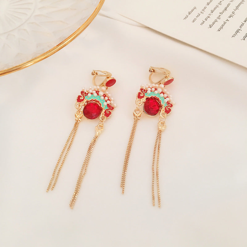 Chinese face earrings retro Beijing opera pearl earrings female diamond temperament net red tassel long earrings