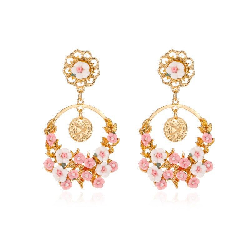 Exaggerated pastoral earrings female retro large circle flower earrings beautiful small fresh baroque earrings