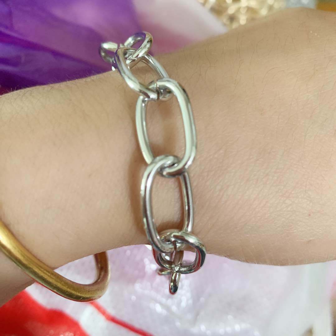 Simple Metal Buckle Clavicle Chain Femininity Short Shiny Necklace Personality Neck Jewelry