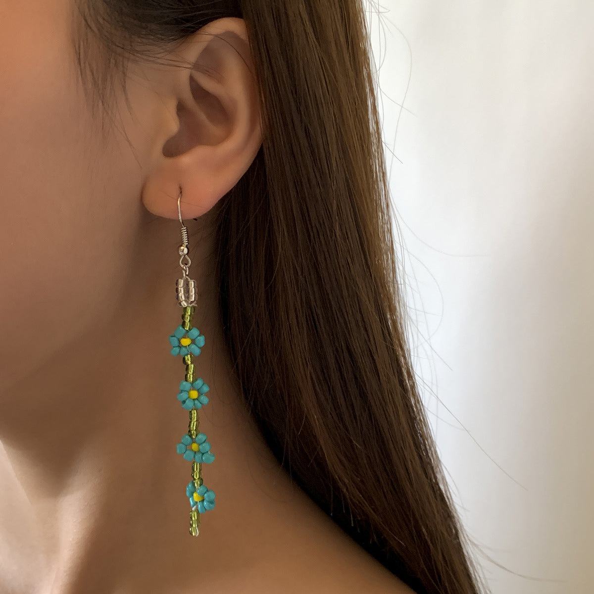 Bohemian daisy flower rice bead earrings female holiday hand-woven beaded earrings