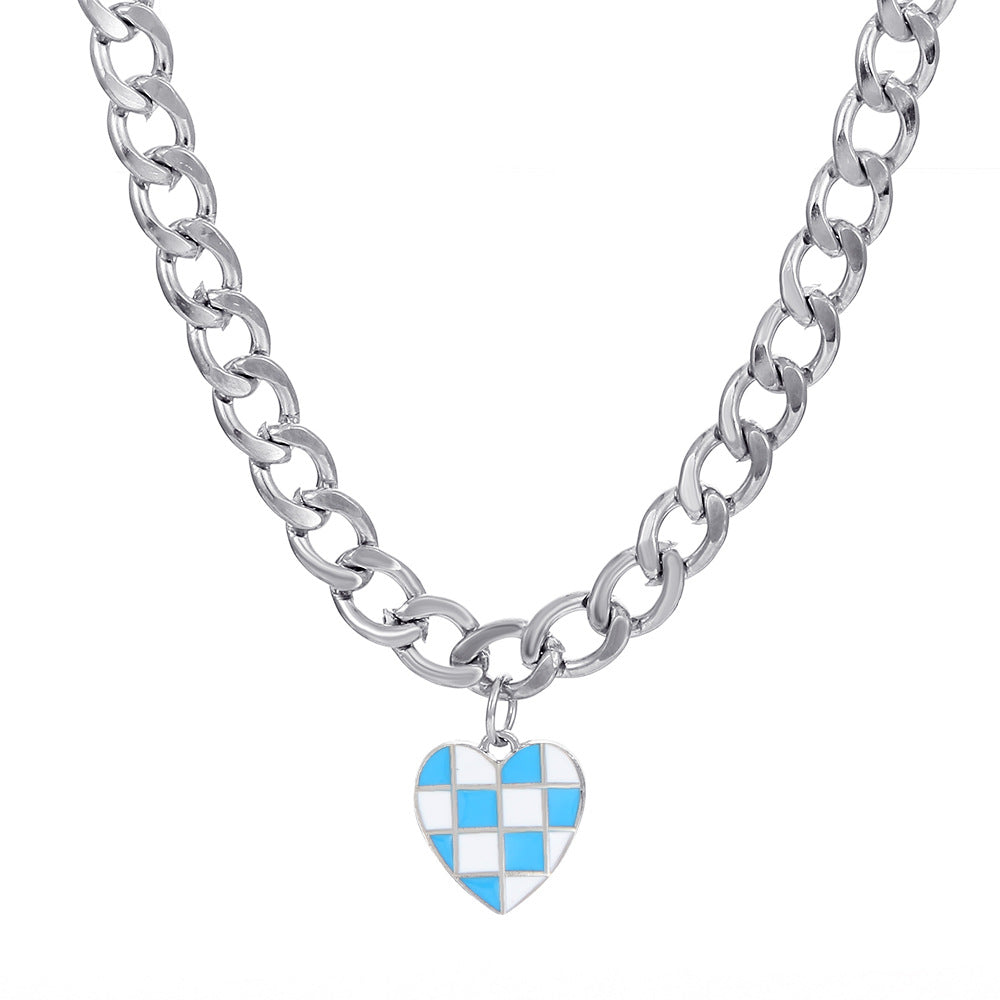 Indifferent and Simple Love Checkerboard Pendant Necklace Niche Design Sweet and Cool Peach Heart Square Bracelet Set