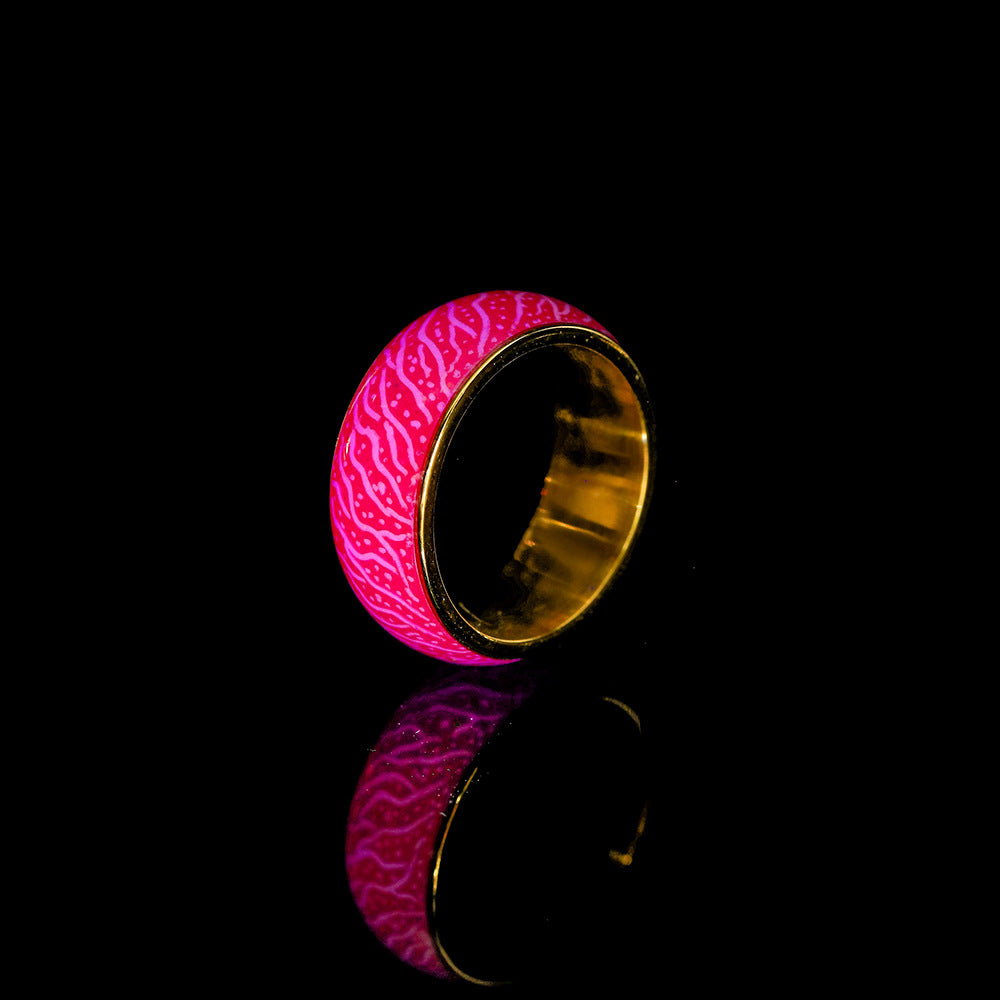Fashionable original design simple stainless steel golden resin luminous forest crack creative ring