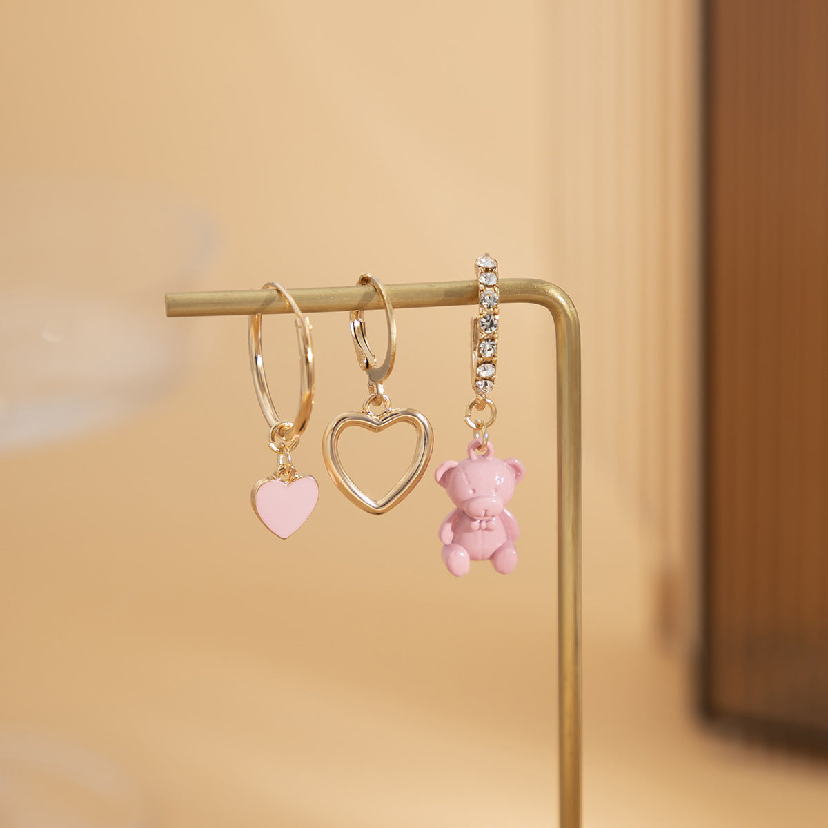 Fashion dripping oil personality small earrings set simple love bear rhinestones all-match cold earrings
