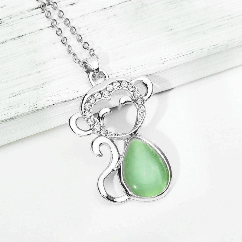 Fashion Ladies Crystal Opal Monkey Small Animal Necklace Jewelry Sweater Chain Head Jewelry