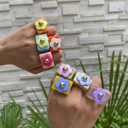 Trendy color acrylic flower ring female retro exaggerated geometric resin wide ring jewelry