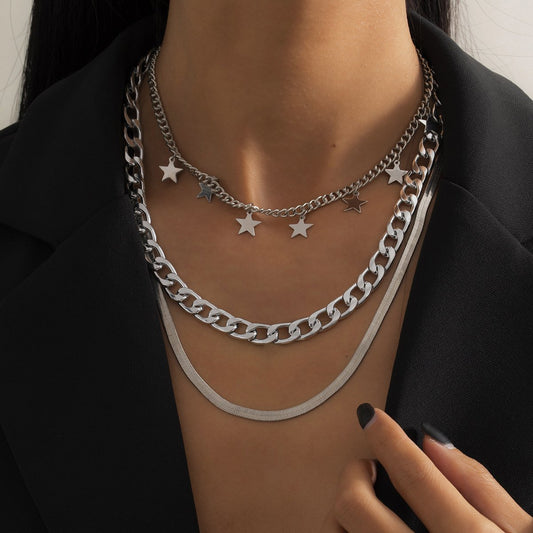 Fashion Simple Geometric Flat Snake Bone Chain Necklace Geometric Sequin Star Pendant Necklace Set