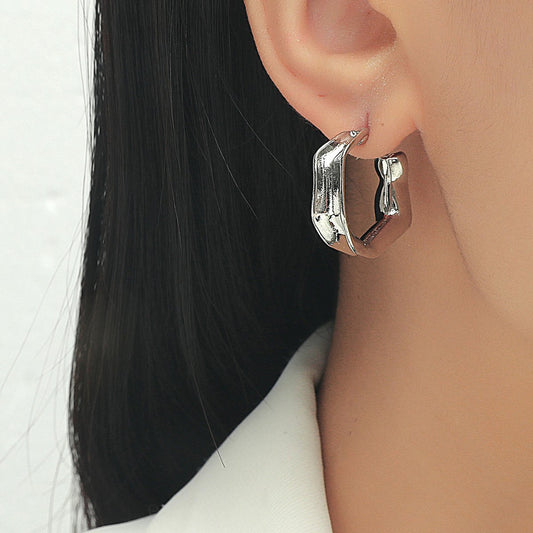 Exaggerated C-shaped geometric earrings ins cold personality retro metal earrings earrings female