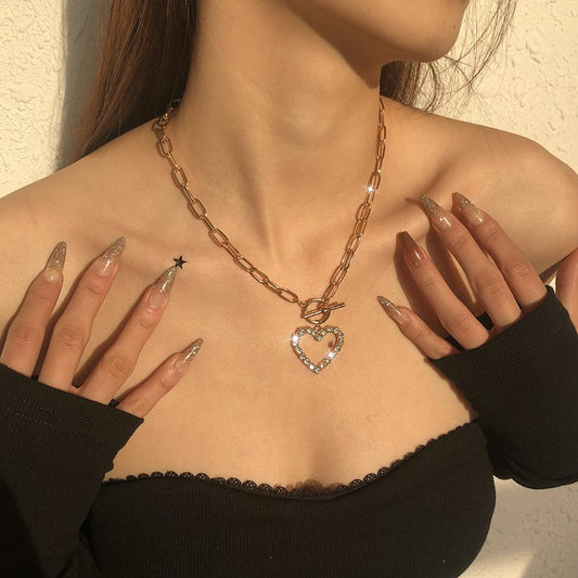 N8599 Simple Small Fresh Temperament Necklace Imitation Diamond Pentagram Retro Creative Clavicle Chain