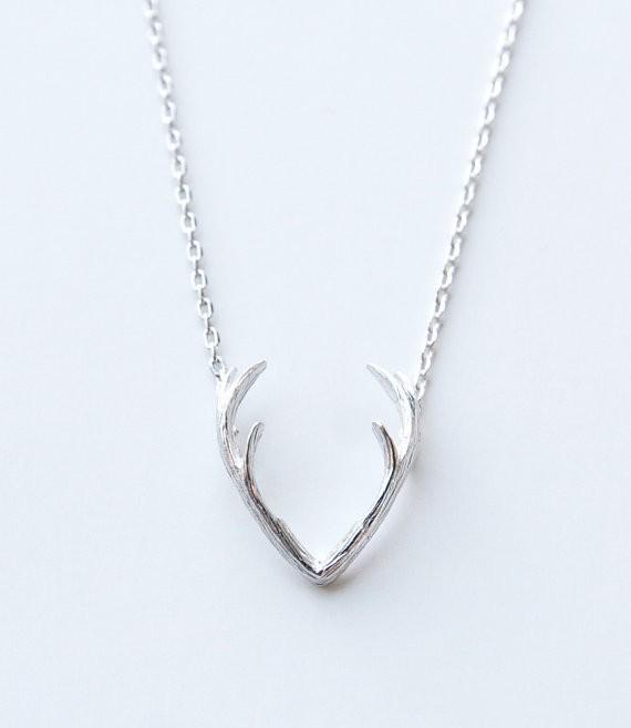 Popular Jewelry Girls Necklace Small Animal Elk Pendant Antlers Clavicle Chain Jewelry