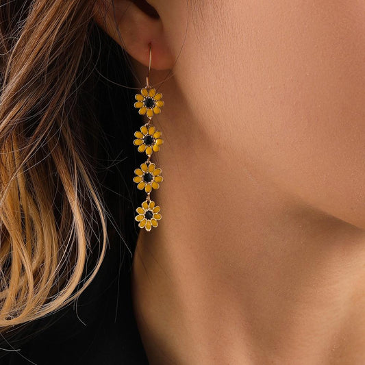 Niche small fresh personality literary retro all-match fashion ladies small daisy flower color earrings earrings