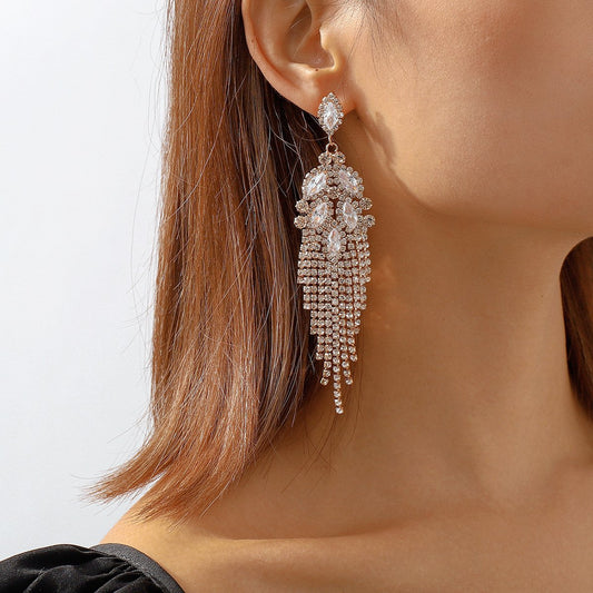 E1975 Retro creative rhinestone tassel earrings light and mature temperament dinner party party geometric earrings