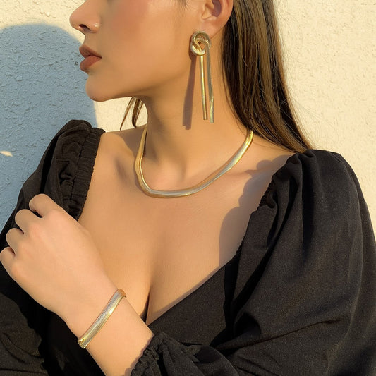 Jewelry Punk Metal Texture Snake Bone Chain Necklace Female Retro Trend Knotted Chain Necklace