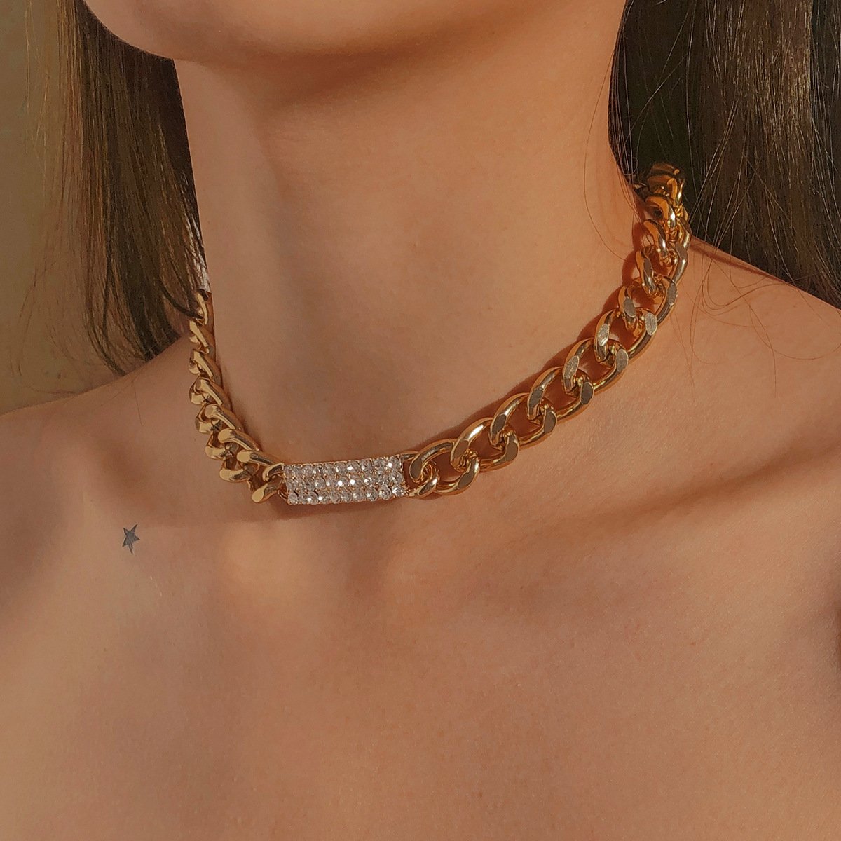 N8884 Exaggerated Personality Short Necklace Cold and Micro-inlaid Punk Hip-Hop Necklace Sweet Cool Street Shooting Show Necklace