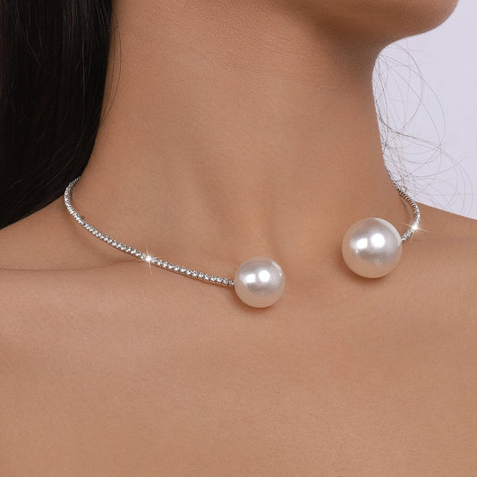 N1586 Elegant Retro Full Diamond Necklace French Romantic Light Luxury Pearl Necklace Temperamental Geometric Necklace