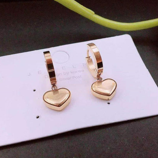 Fashion personality titanium steel love ear buckle temperament popular earrings women's furnace vacuum electroplated gold heart-shaped trinkets