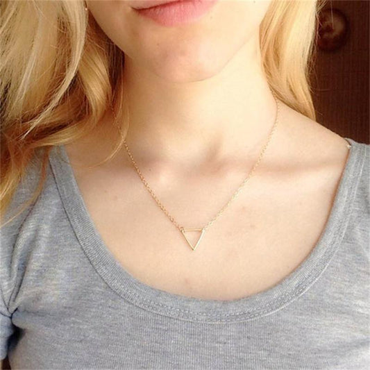 Ladies Necklace Simple Fashion Popular Triangle Round Geometric Pendant Necklace