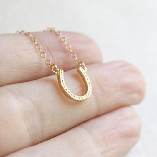 Pendant Necklace Simple Fashion Horseshoe U Shape Necklace Exquisite Clavicle Chain