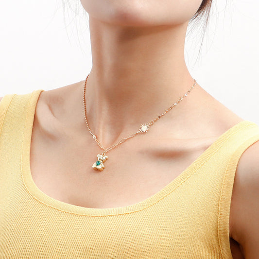 Fashion cartoon three-dimensional bear necklace female hip-hop simple bear necklace necklace ins