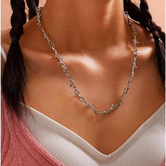 INS thorn necklace cold texture thorn hip-hop punk couple necklace personality blade necklace