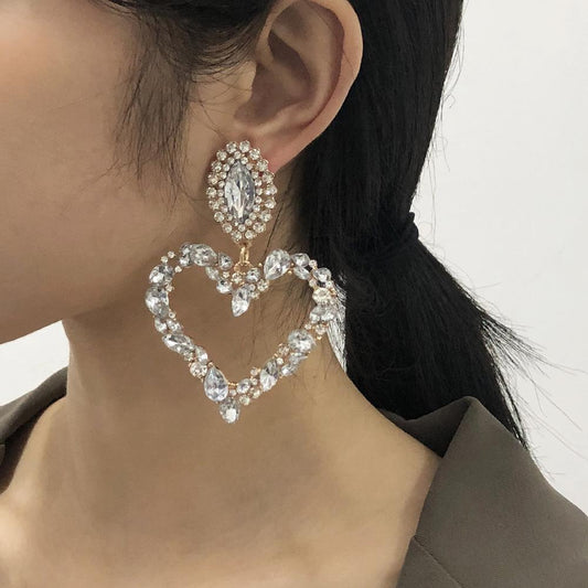 E8893 Exaggerated Love Fashion Earrings Light Luxury Sweet Temperament Catwalk Trendy Street Style Earrings Female