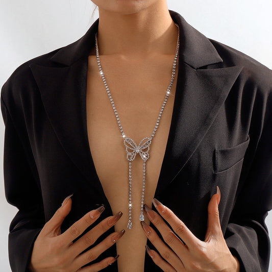 N182 Elegant Temperament Niche Retro Long Sweater Chain Butterfly Claw Chain Full Diamond Necklace for Lady