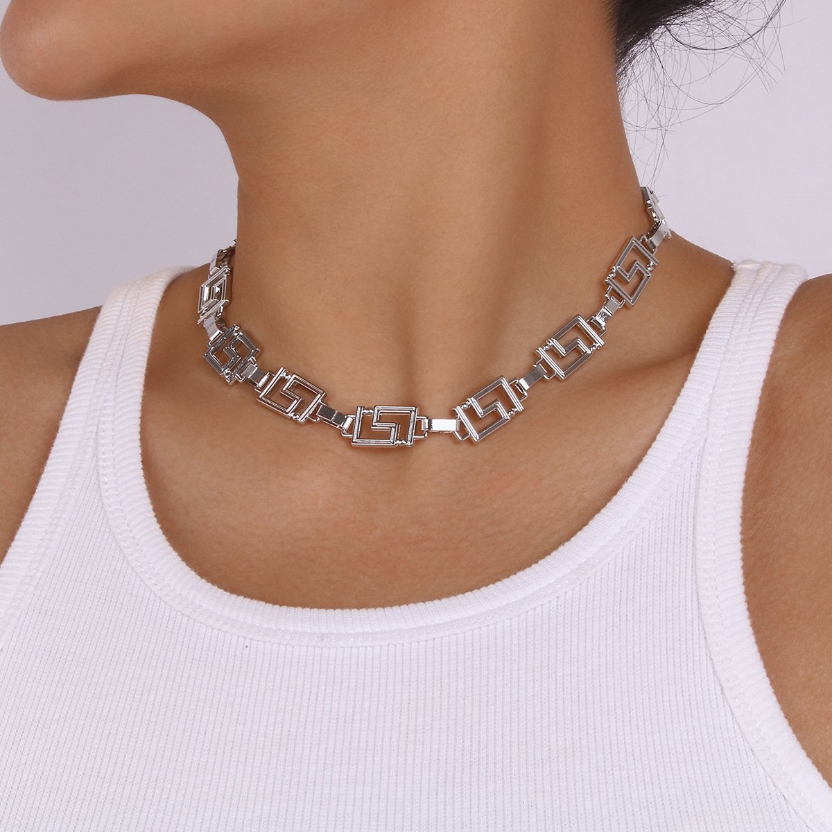 N1242 punk hip-hop necklace creative maze S-shaped geometric necklace personality exaggerated metal pendant