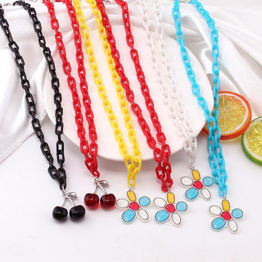Personality temperament resin chain necklace acrylic flower pendant necklace ins clavicle chain