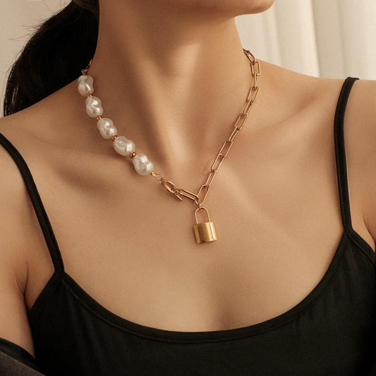 Dongdaemun Baroque special-shaped pearl stitching necklace hip-hop punk lock pendant trend accessories