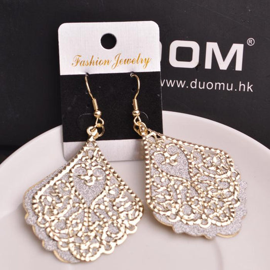 Direct Supply Fashion Exaggerated Palace Hollow Frosted Earrings Ladies Retro Flower Earrings Earrings