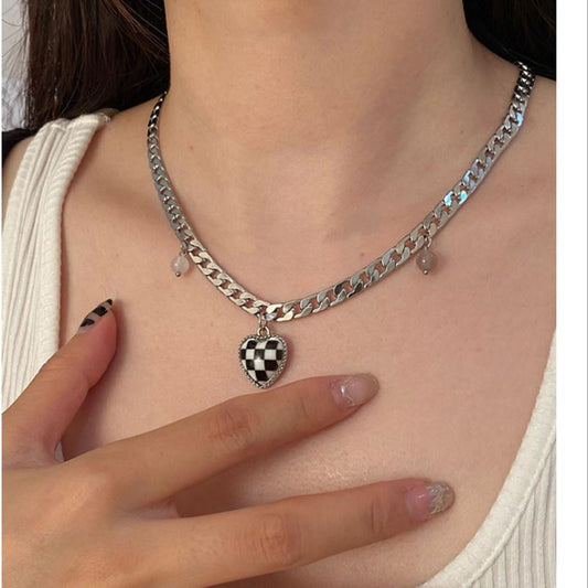 Checkerboard Peach Heart Love Necklace Women's Fashion Titanium Steel Clavicle Chain Sweater Chain Cold Trendy