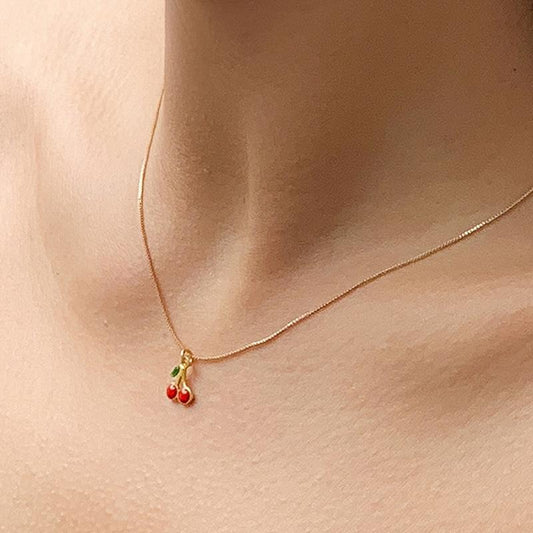 Sweet and simple dripping oil small cherry pendant necklace versatile metal chain clavicle necklace choker