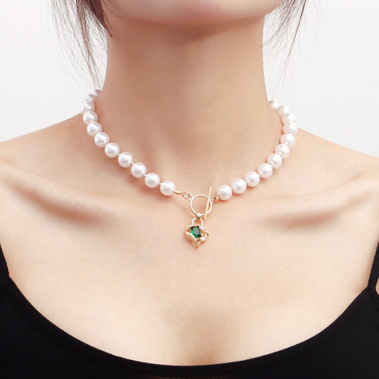 Jewelry Personality Simple Pearl Clavicle Necklace Retro Versatile Diamond Shaped Pendant Necklace Female