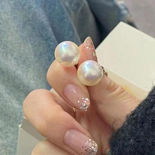 Fever with the same style are round bright bright pearl horse shell pearl earrings ins explosive style crystal pearl earrings
