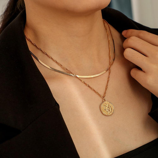 Jewelry Fashion Double Flat Snake Chain Ladies Clavicle Chain ISN Popular Retro Coin Pendant Necklace