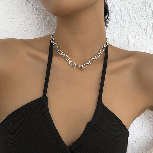 N8877 Simple Fashion Necklace Female OT Buckle Geometric Fashion Square Chain Necklace French Light Luxury Necklace