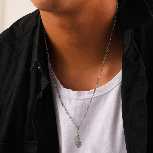Niche design high-end men's simple personality stainless steel feather necklace versatile fashion titanium steel pendant