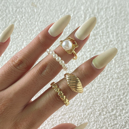 Jewelry temperament cold pearl ring female personality metal spider ring heart-shaped jewelry