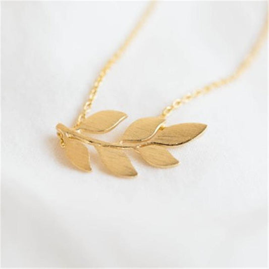 Classic Necklace Leaf Pendant Necklace Women's Multiple Leaf Necklace
