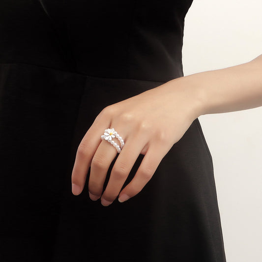 Jewelry small fresh double-layer beaded flower elastic rope ring does not fade female niche high-end sense