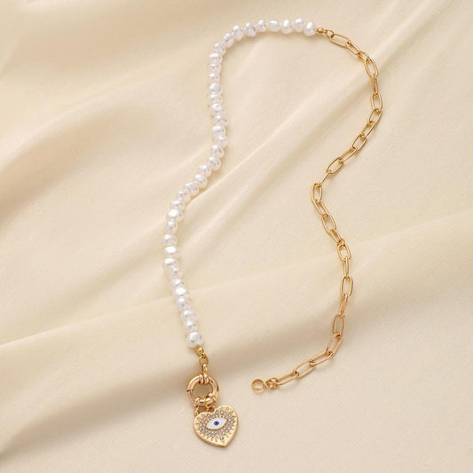 Fashionable and Exquisite Super Fairy Short Pearl Lock Heart Eye Necklace