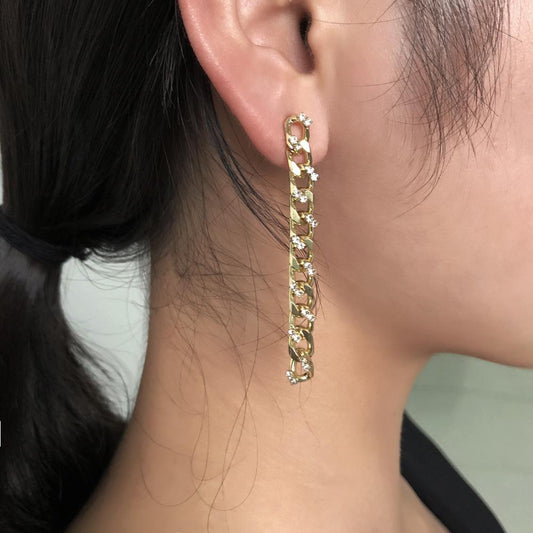 E8677 Temperament Long Earrings Metal Chain Diamond Earrings Personality Hip Hop Cold Fashion Earrings