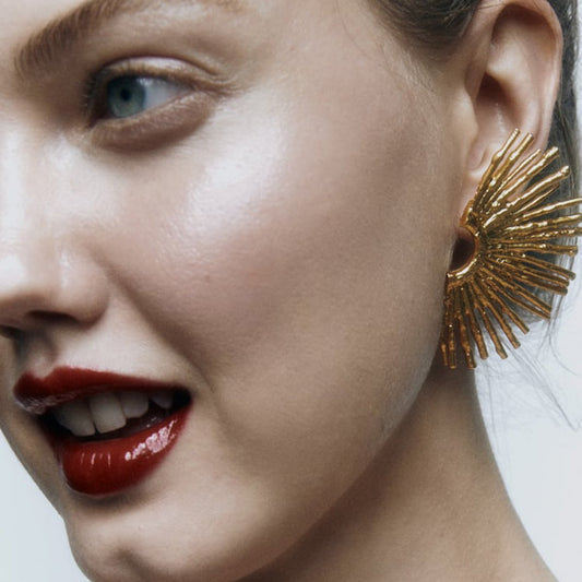 E1886 Retro Temperament Fan-shaped Earrings ZA Heavy Industry Metal Texture Fold Street Shoot Trendy Earrings Female