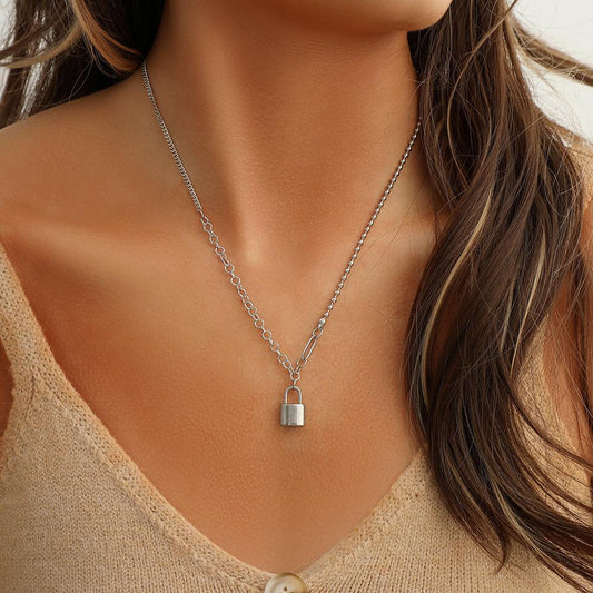 Stylish Design Sense Simple Short Stitching Cold Stainless Steel Lock Necklace