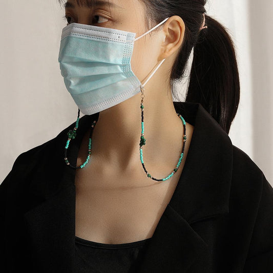 Fashion simple turquoise beaded flower mask chain necklace ins resin chain jewelry female