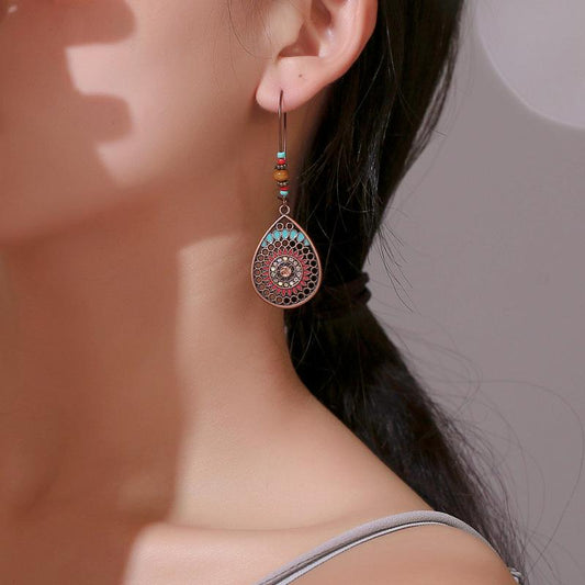 Ethnic Fashion Earrings Ancient Bronze Metal Exaggerated Carved Earrings Bohemian Retro Green Plant Element Earrings