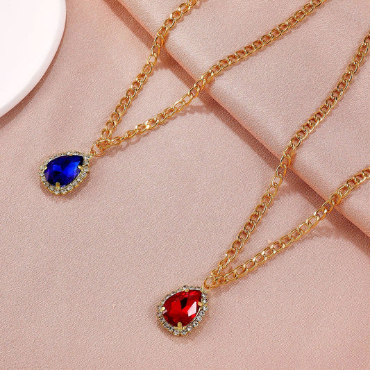 Retro micro-inlaid zircon water drop pendant necklace niche design light luxury rhinestone clavicle chain necklace female