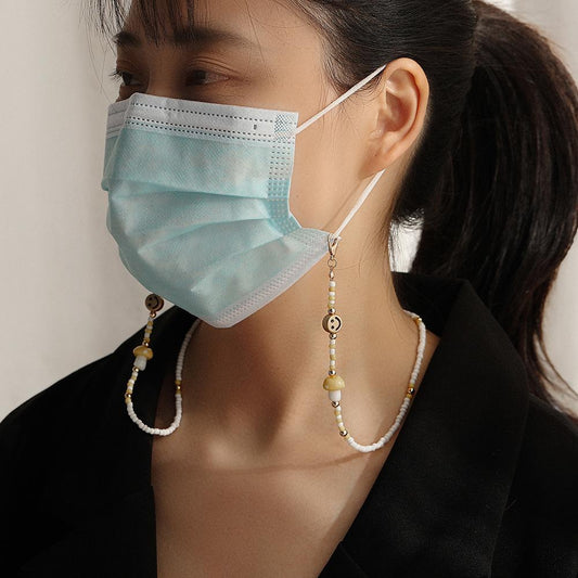 Creative cute smiling mushroom beaded anti-shedding mask chain necklace yellow and white rice beads smiling glasses chain