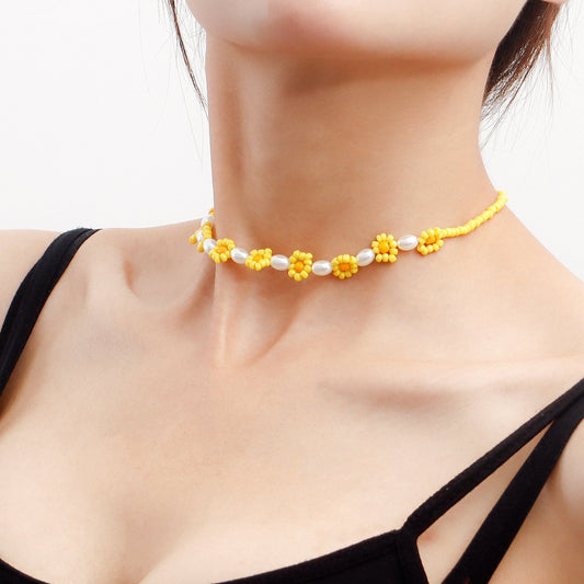 Creative mixed color small flower imitation pearl sweet cool necklace female small fresh and simple handmade rice bead flower necklace